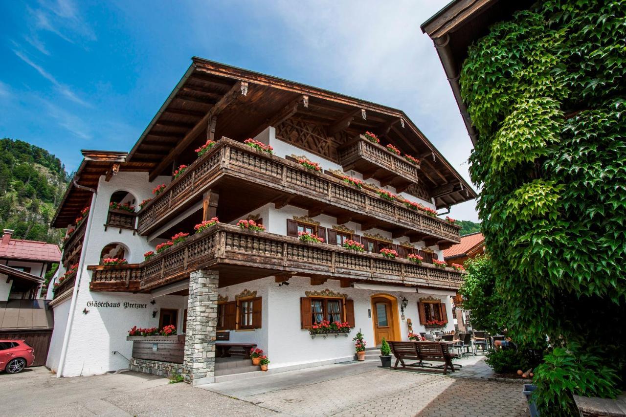 Hotel Gaestehaus Pretzner à Reit im Winkl Extérieur photo